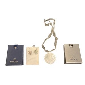 🌟 Freyja Collection Jewelry Set | Pendant & Earrings + Boutique Packaging